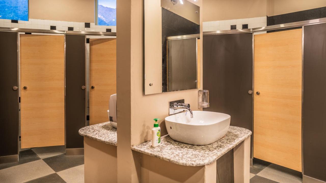 Zostel Plus Bir Exterior foto