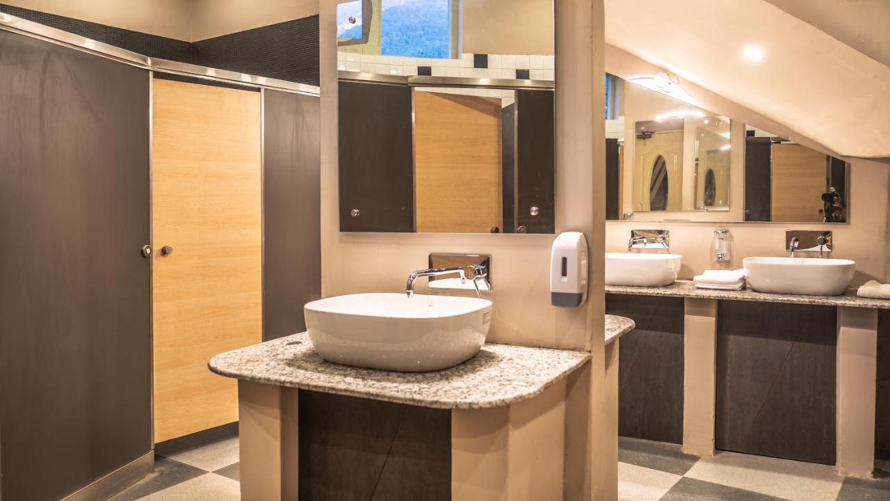 Zostel Plus Bir Exterior foto
